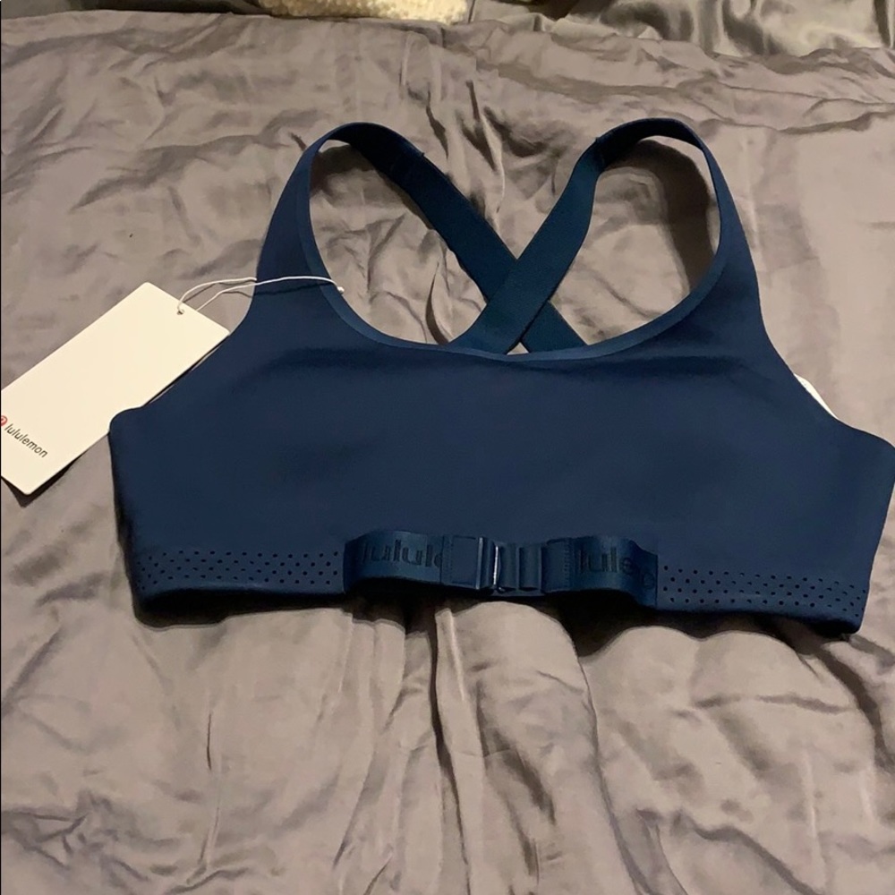Lululemon Bra - Picture 1 of 4